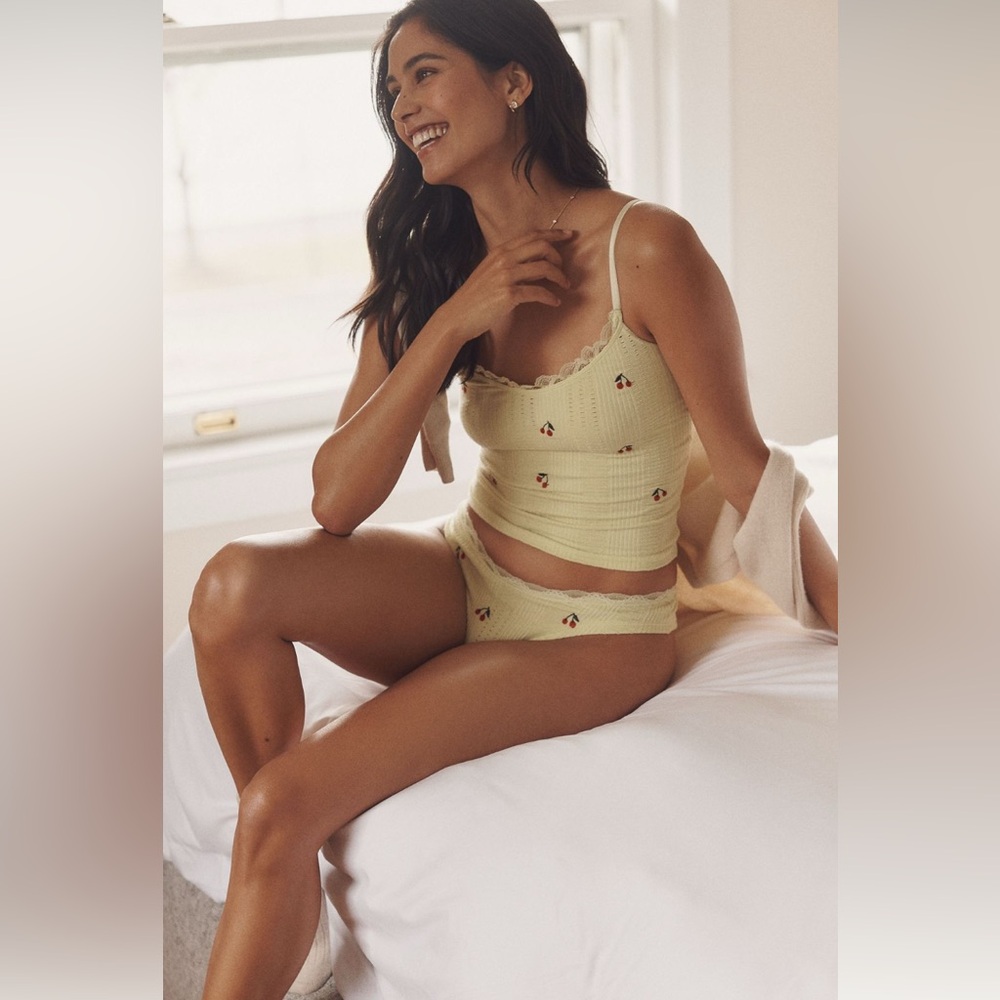 LyreBird Embroided Pointelle Cami 🍒